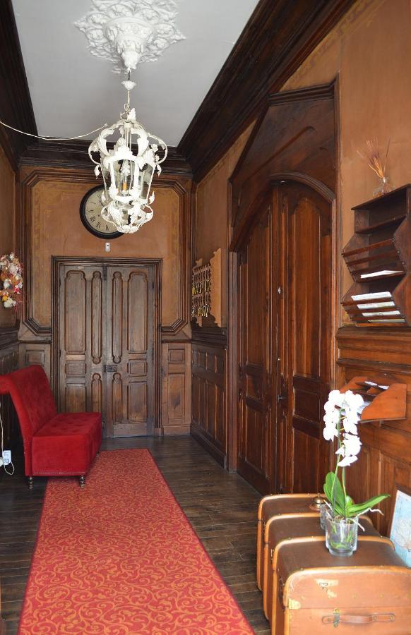 Chateau De Kervoazec - Chambres D'Hotes Saint-Goazec Buitenkant foto