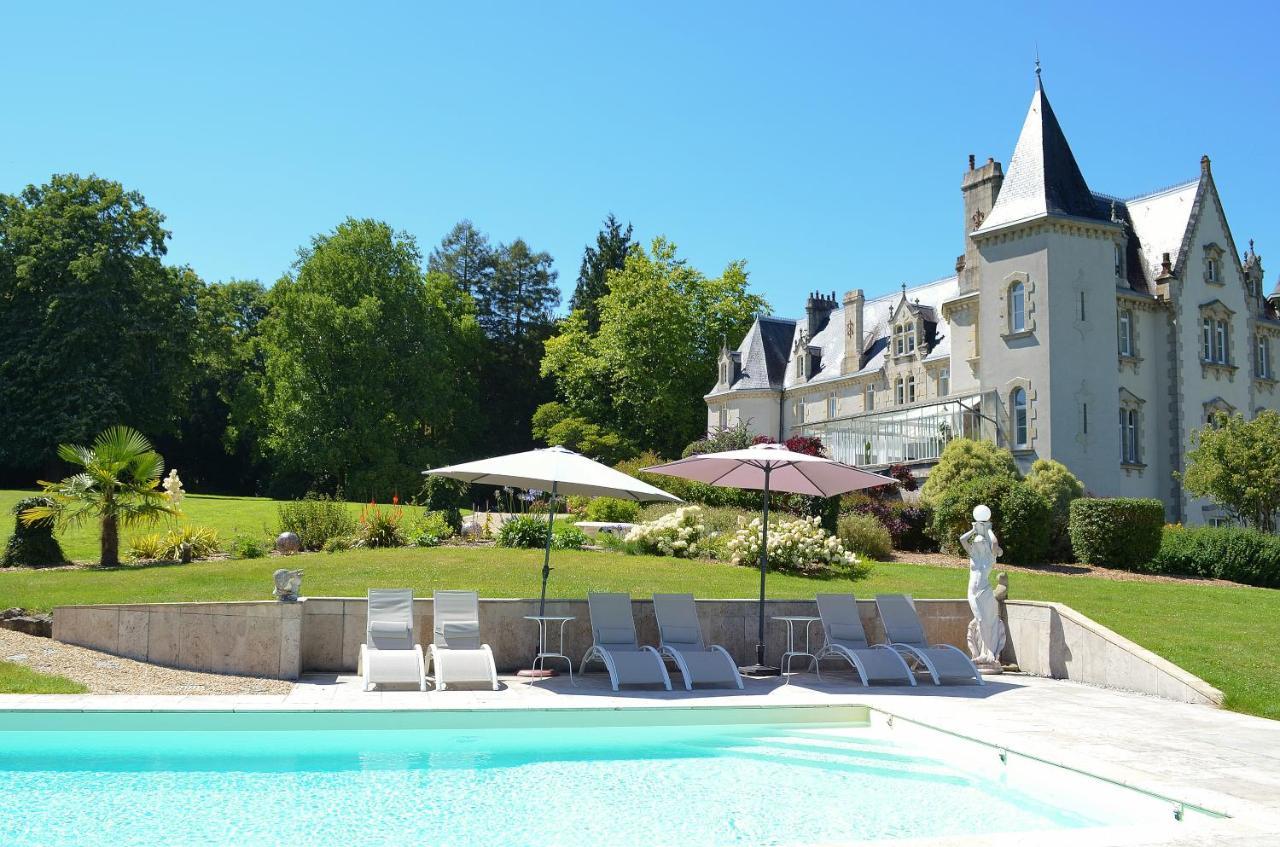 Chateau De Kervoazec - Chambres D'Hotes Saint-Goazec Buitenkant foto